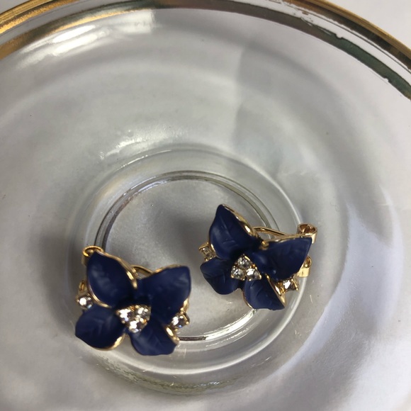 Fashion Elegant Woman Blue Camellia Earrings. NEW - Picture 4 of 6